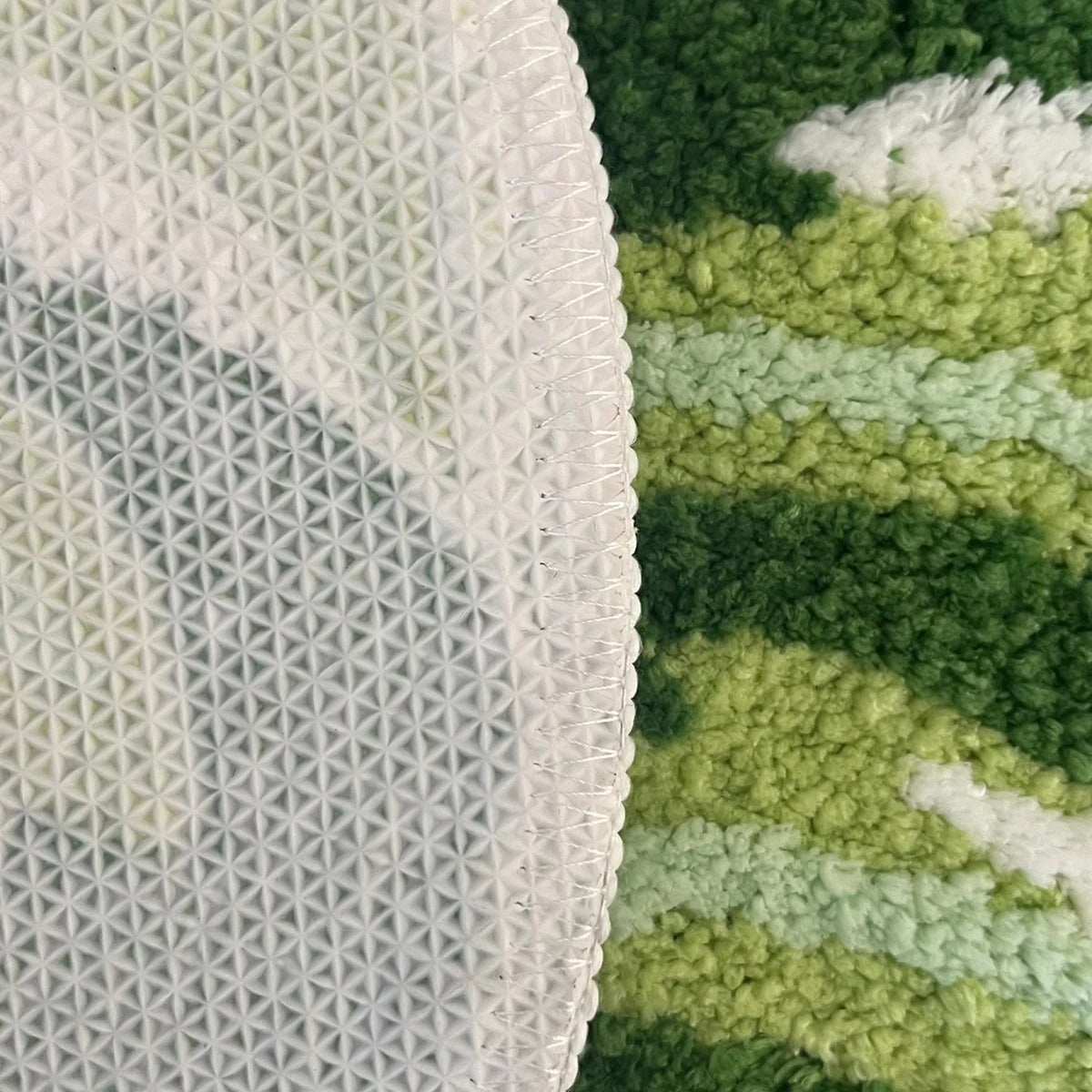 Green Monstera Leaf Plant Tufted Rug