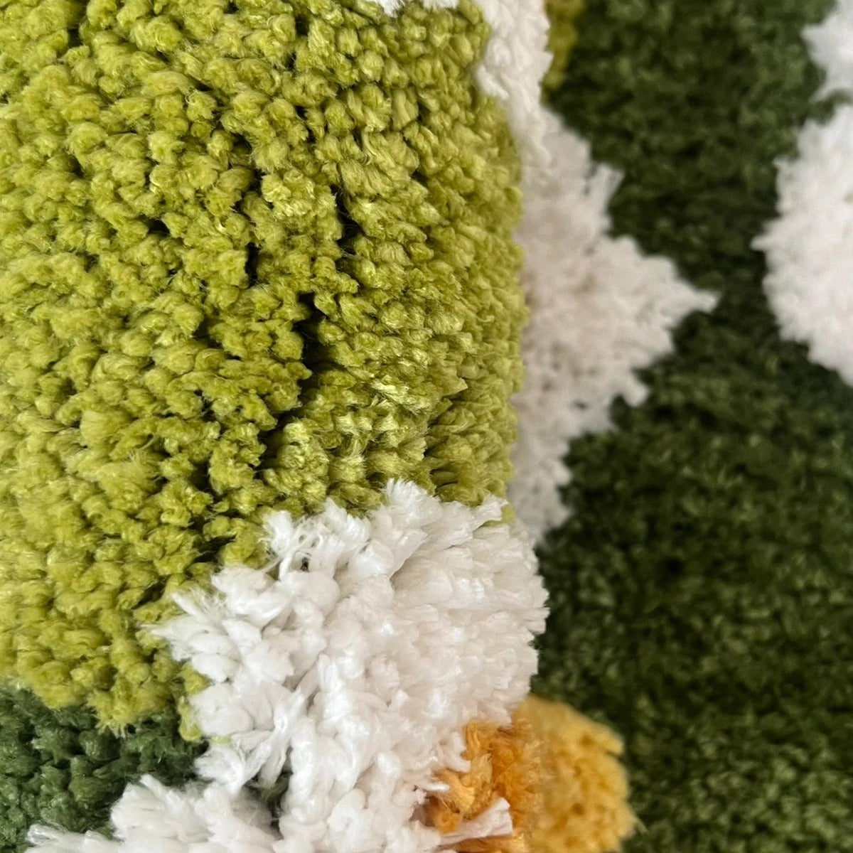 Nature Lover Daisy Flowers Floral Design Tufted Rug