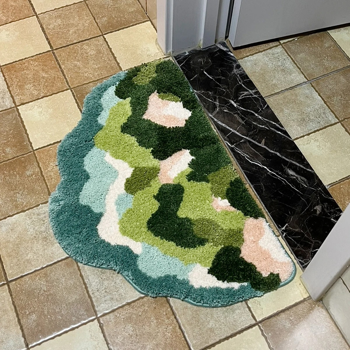 Outdoors Green Mountain Nature Lover Hiking Tufted Rug