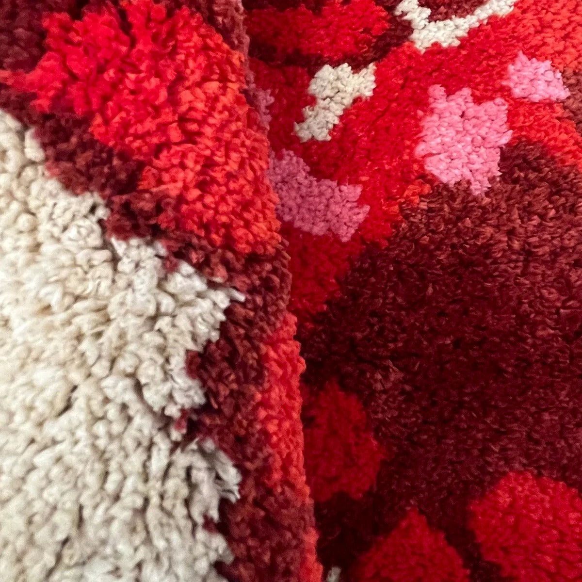 Red Sliced Pomegranate Fruit Tufted Rug