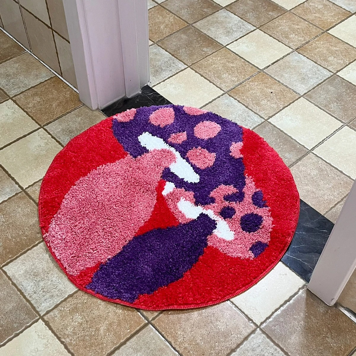 Round Red Psychedelic Colorful Mushroom Tufted Rug