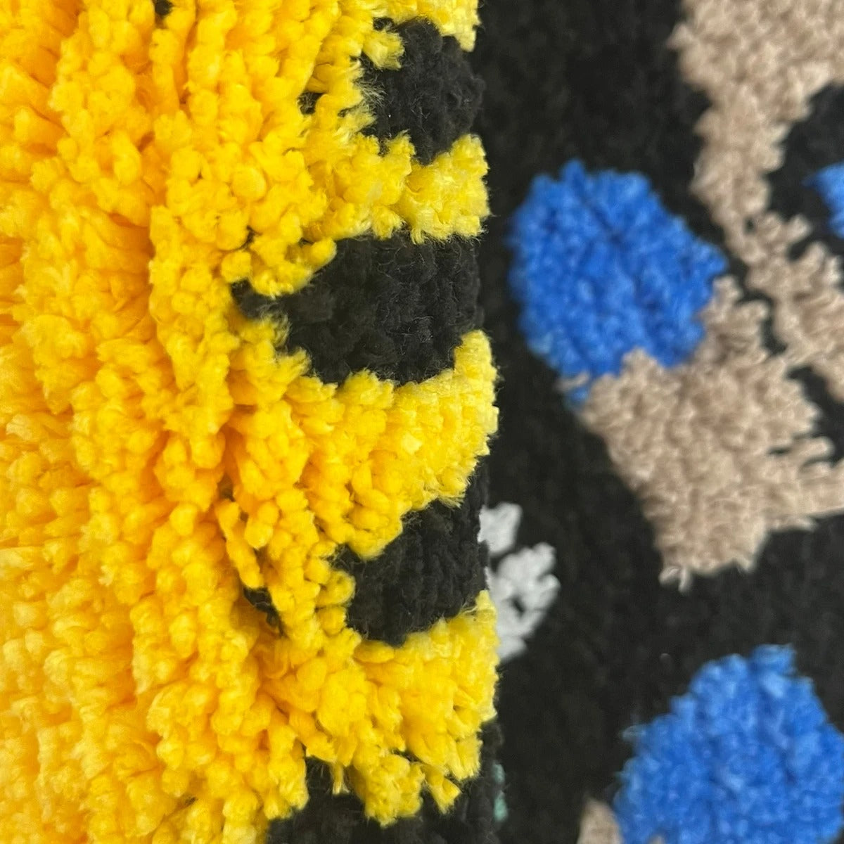 Yellow 'Don't Smoke' Lighter Tufted Rug
