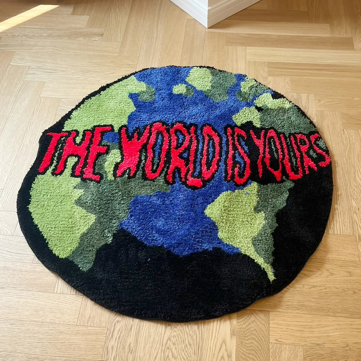 Earth 'The World Is Yours' Text Tufted Rug