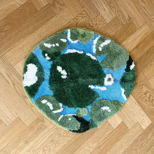 Lotus Leaf In Pond Tufted Rug